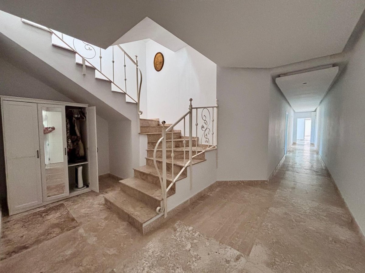 5 Bed Detached Villa in La Cala