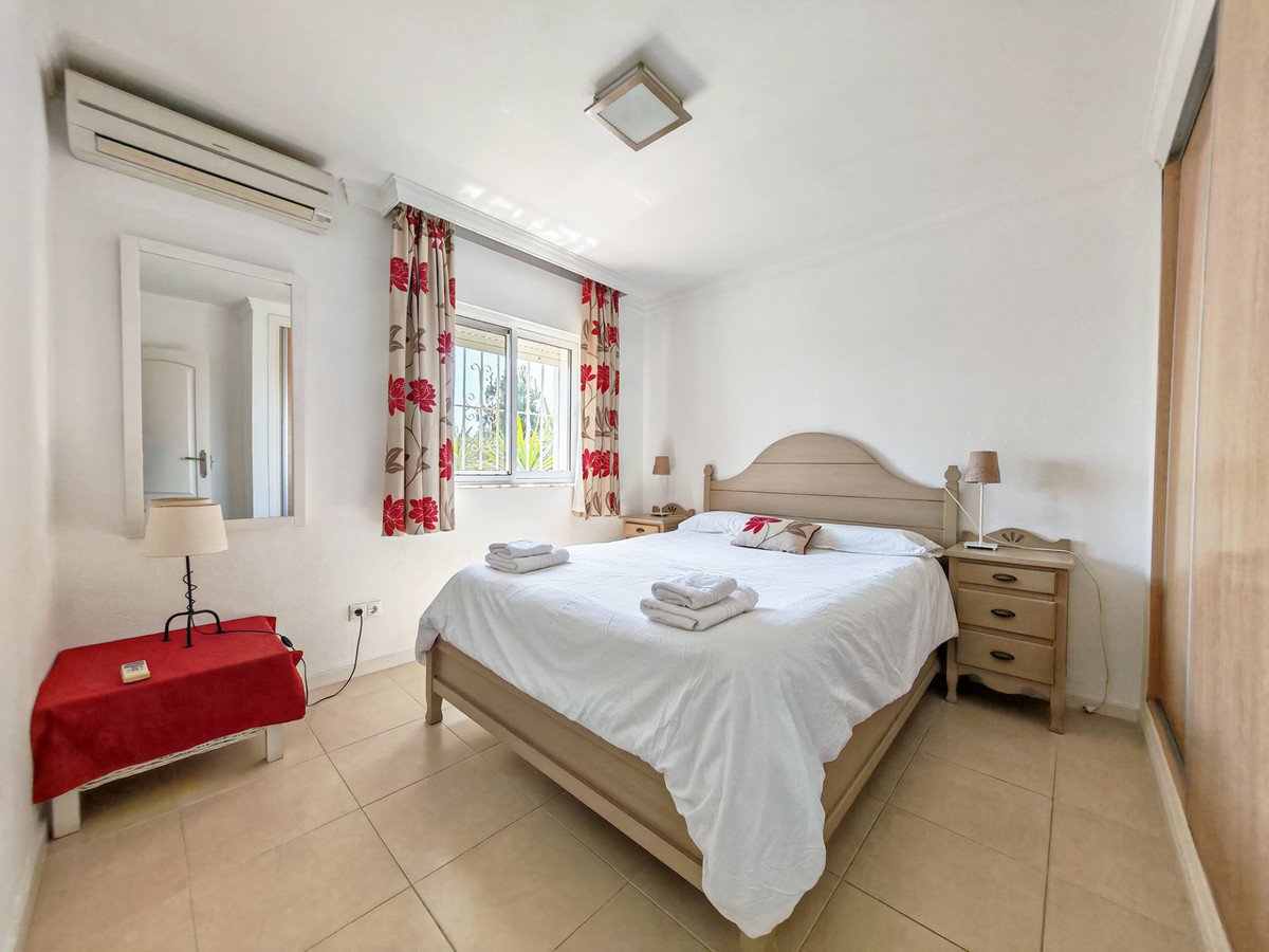 4 Bed Detached Villa in El Chaparral