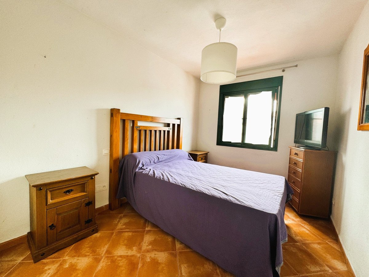 2 Bed Middle Floor Apartment in Casares