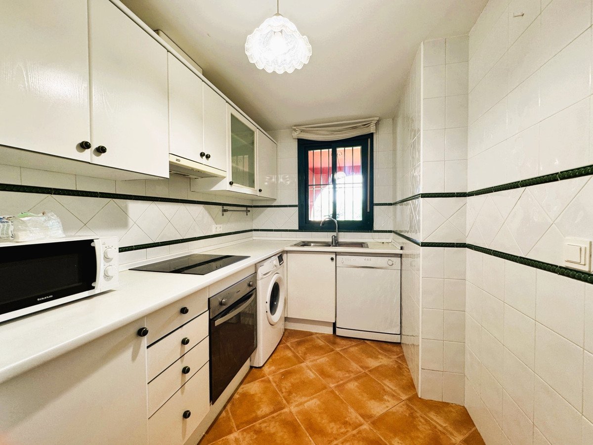 2 Bed Middle Floor Apartment in Casares
