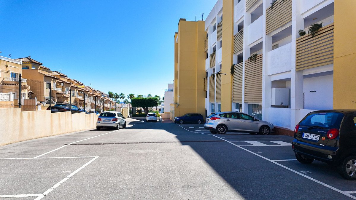 2 Bed Penthouse in Villamartin