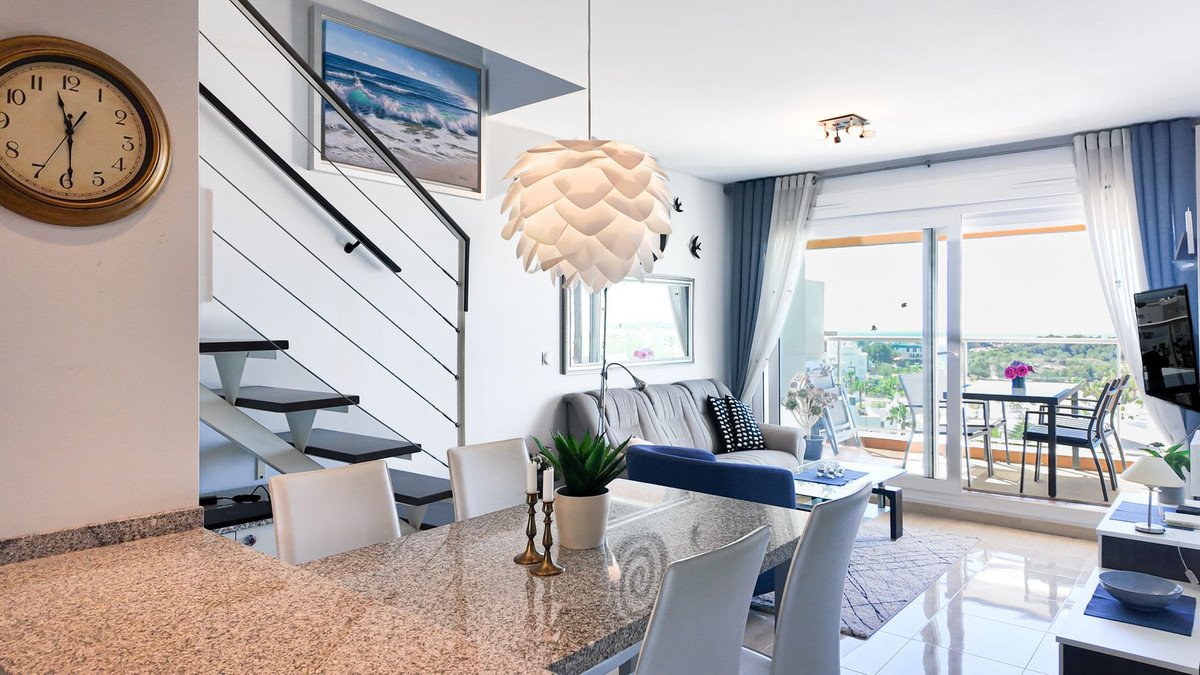 2 Bed Penthouse in Villamartin