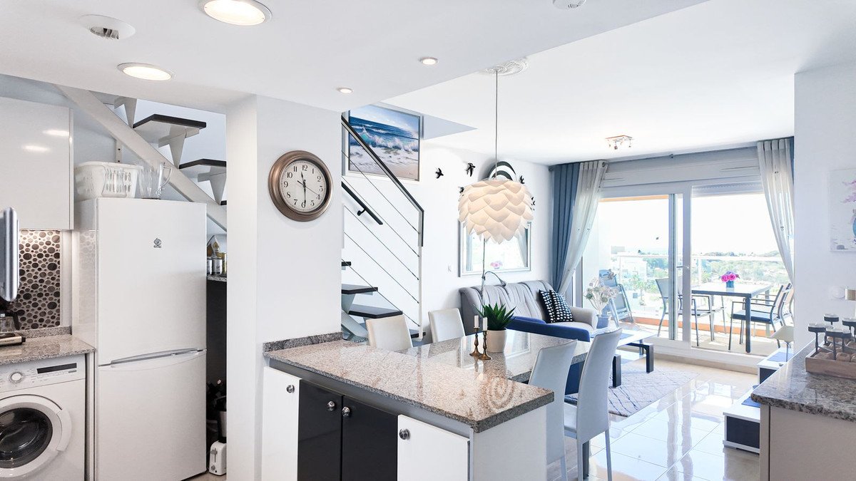 2 Bed Penthouse in Villamartin