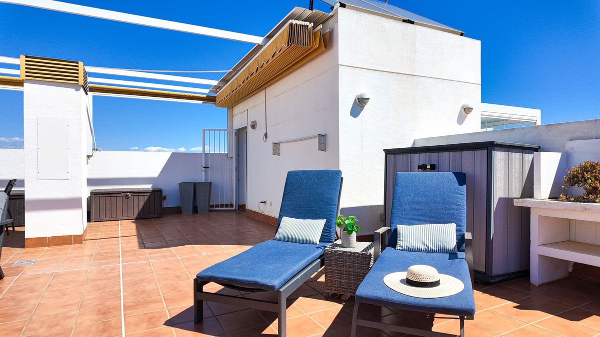 2 Bed Penthouse in Villamartin