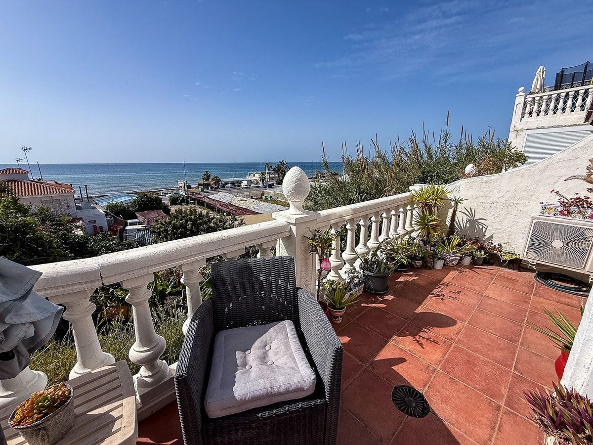 2 Bed Townhouse in Torrox Costa