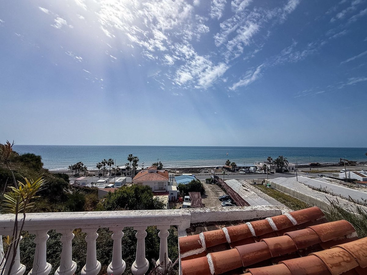 2 Bed Townhouse in Torrox Costa