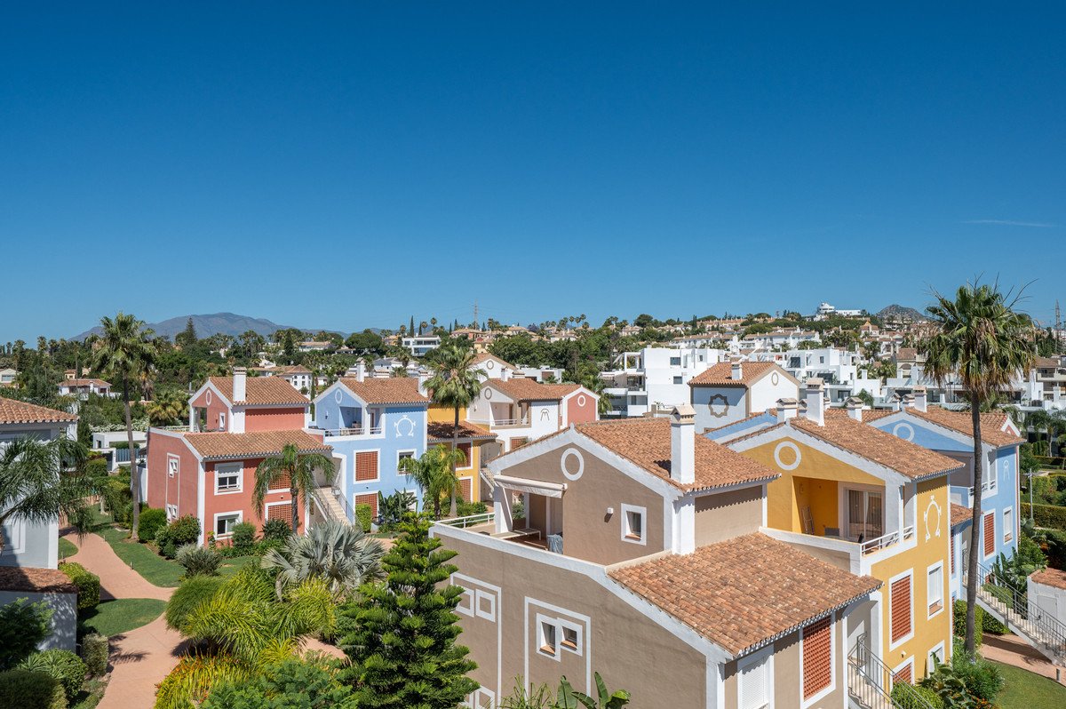 2 Bed Penthouse in Estepona