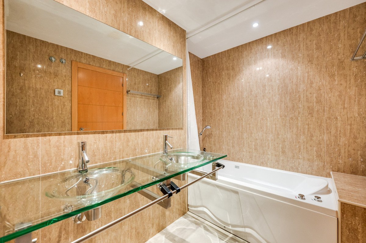2 Bed Penthouse in Estepona