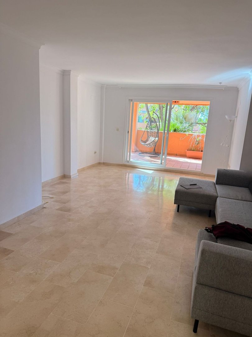 3 Bed Ground Floor Apartment in Elviria