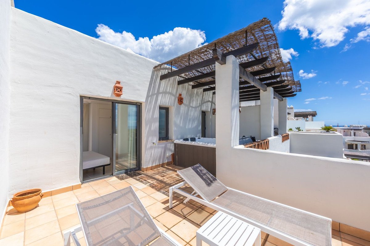 2 Bed Penthouse in Estepona