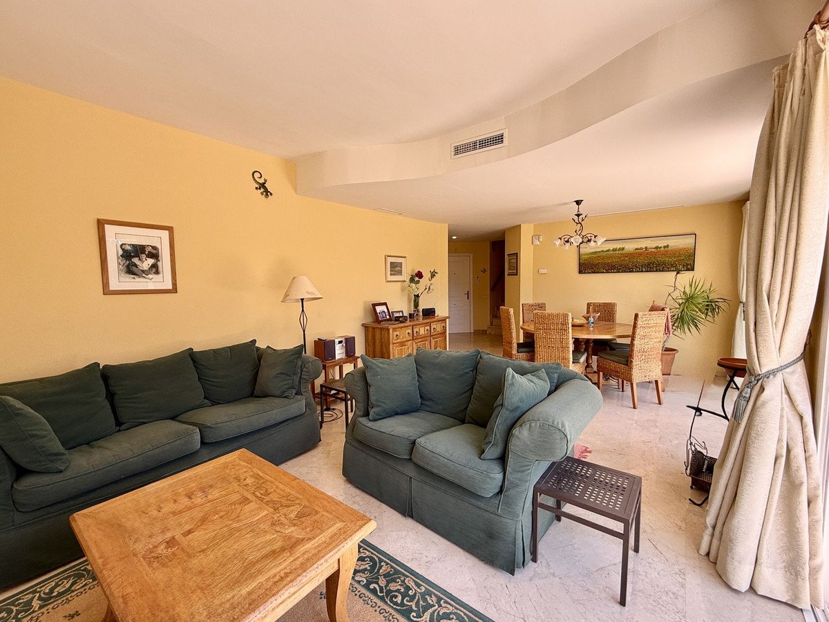 3 Bed Penthouse in Río Real