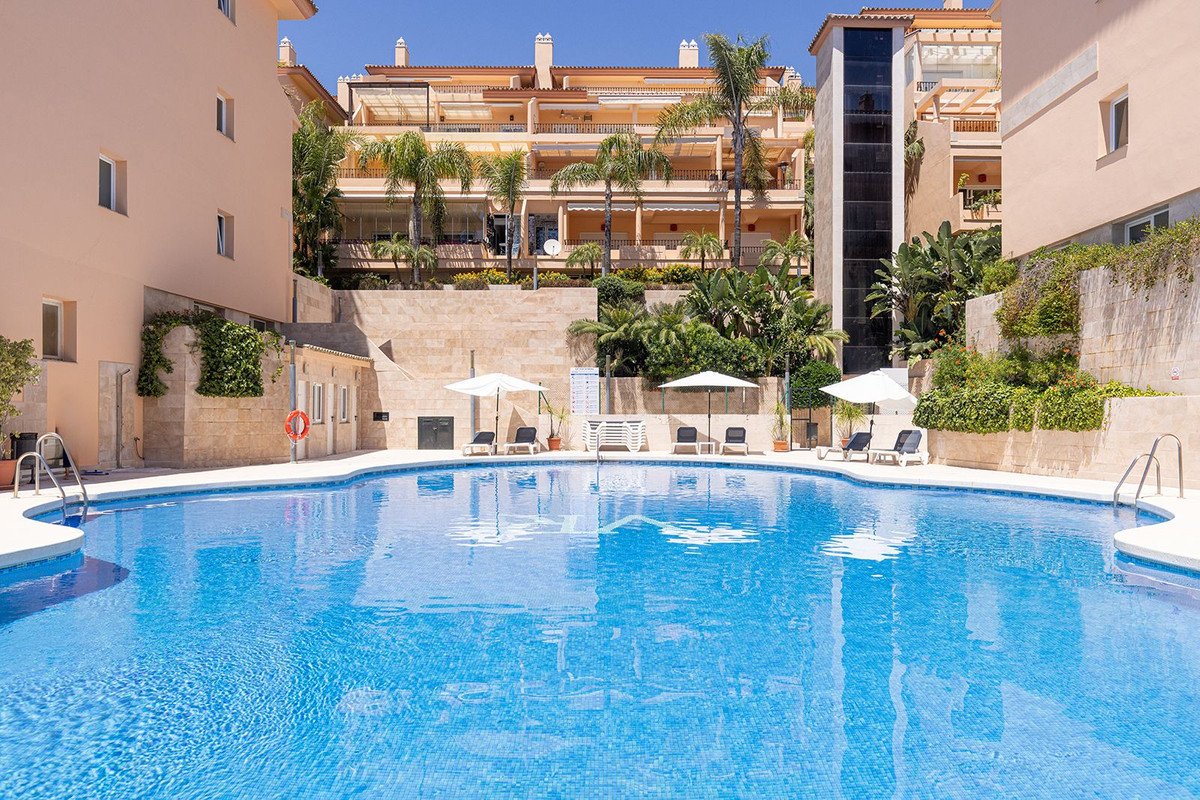 2 Bed Penthouse Duplex in Nueva Andalucía