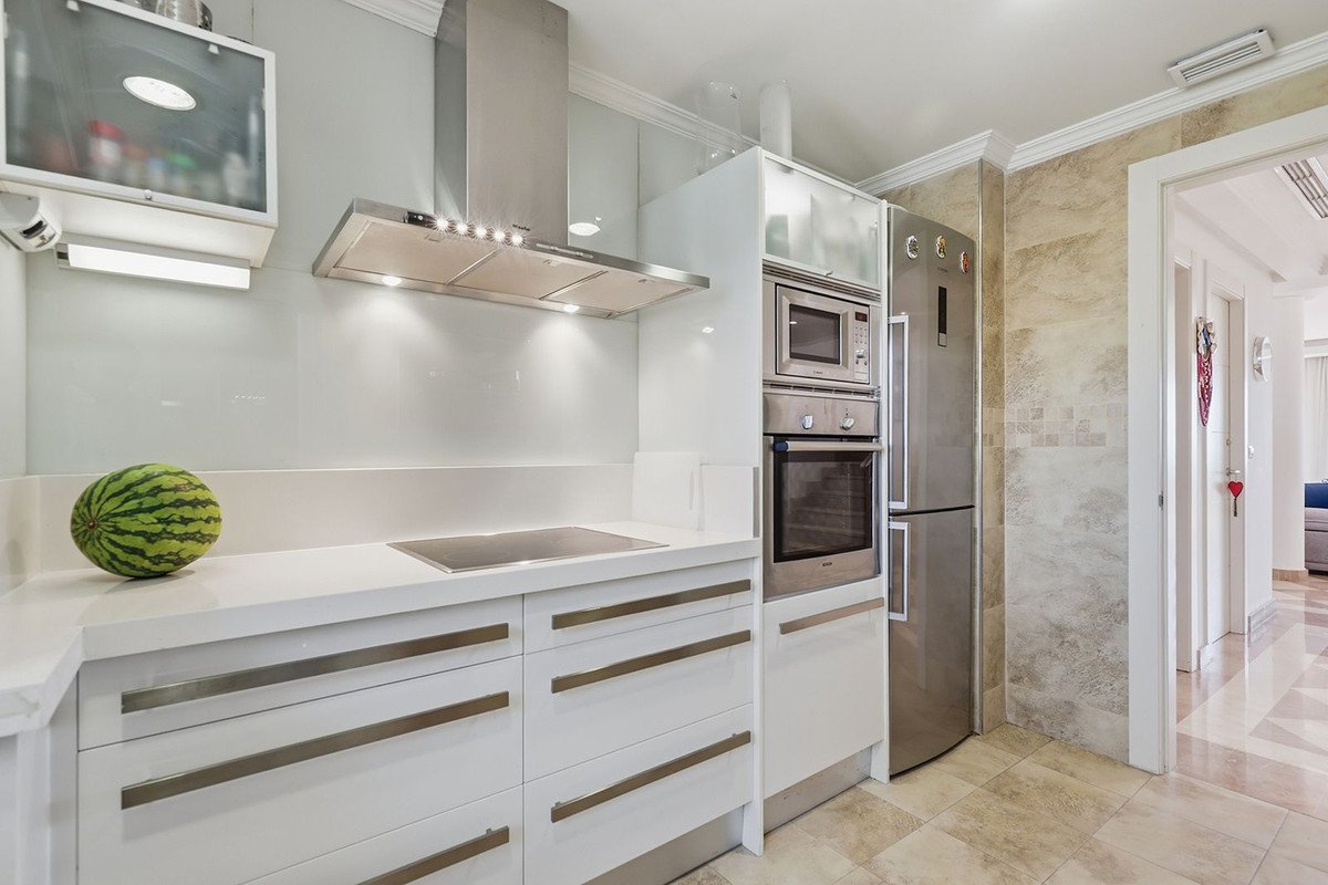 2 Bed Penthouse Duplex in Nueva Andalucía