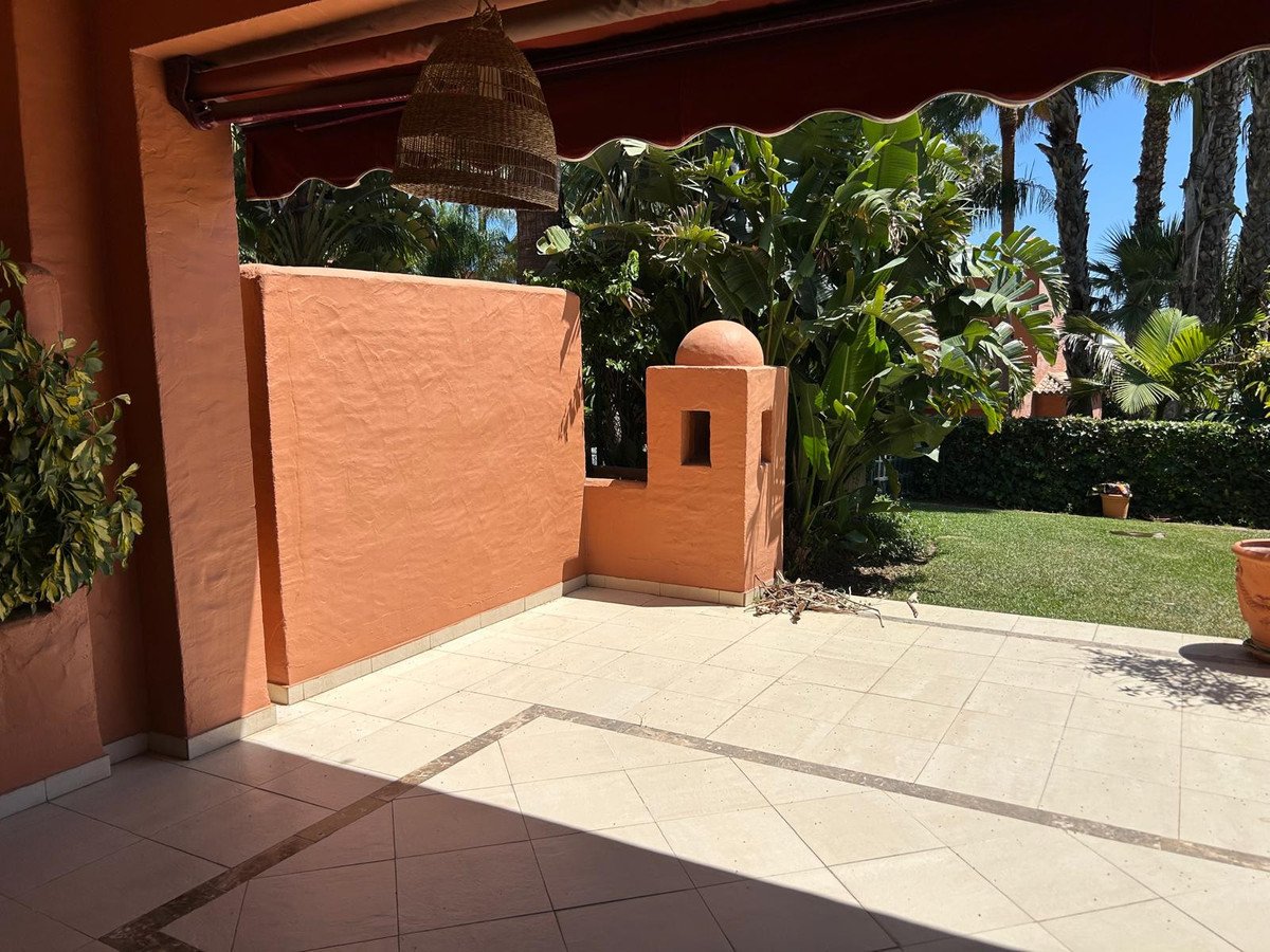 4 Bed Semi-Detached House in The Golden Mile