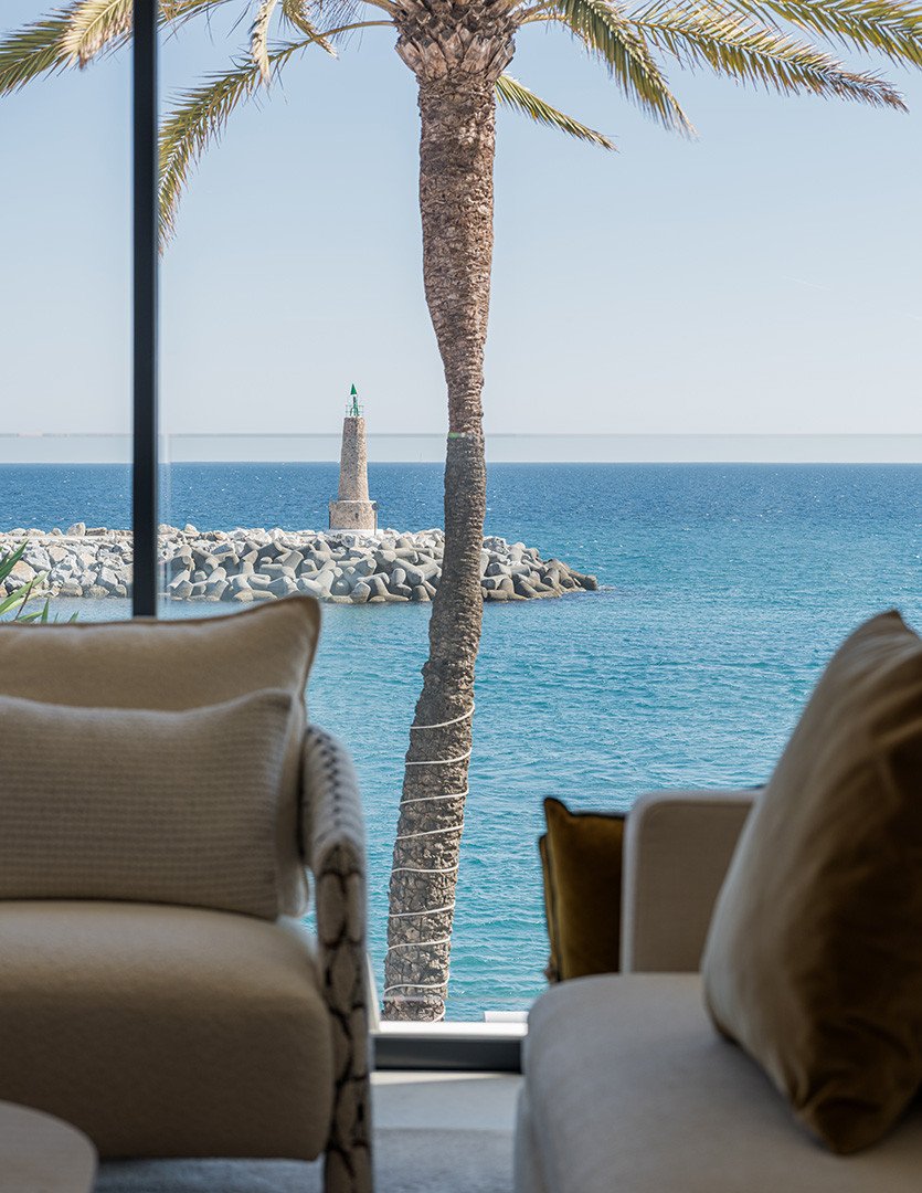 3 Bed Middle Floor Apartment in Puerto Banús