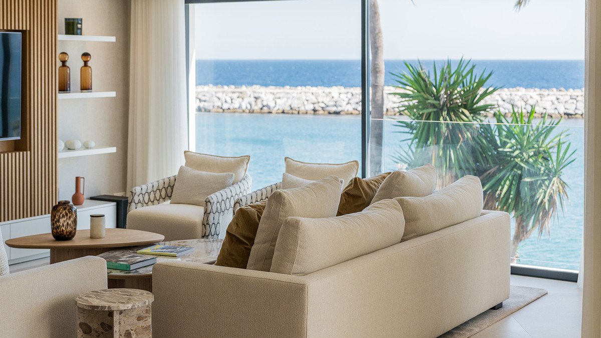 3 Bed Middle Floor Apartment in Puerto Banús
