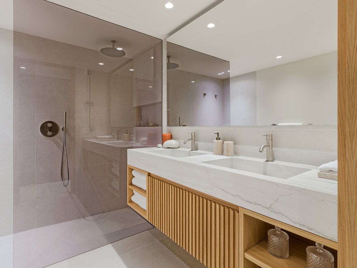 3 Bed Middle Floor Apartment in Puerto Banús