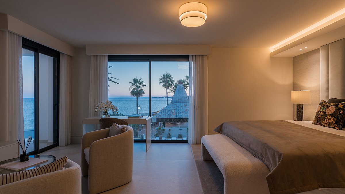 3 Bed Middle Floor Apartment in Puerto Banús
