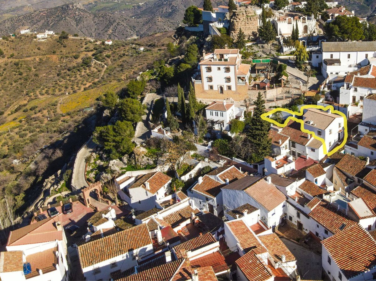 3 Bed Townhouse in Comares