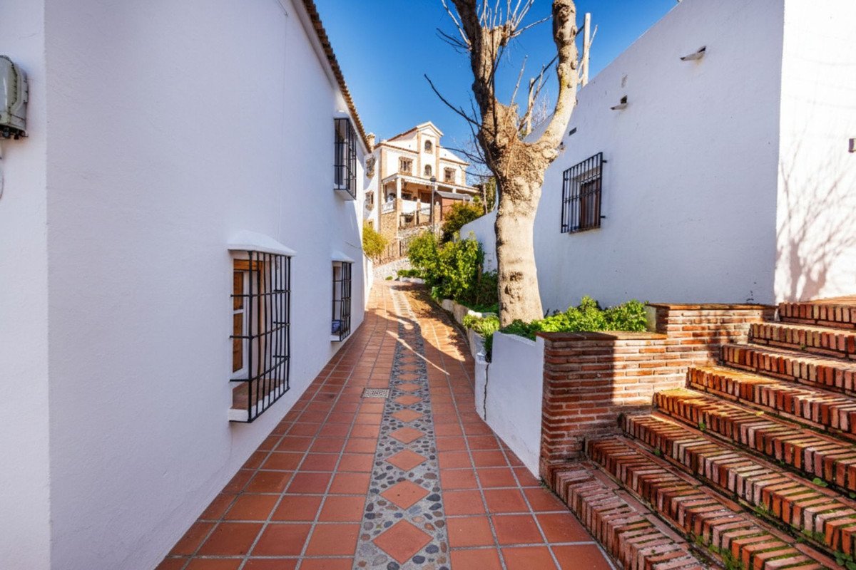 3 Bed Townhouse in Comares