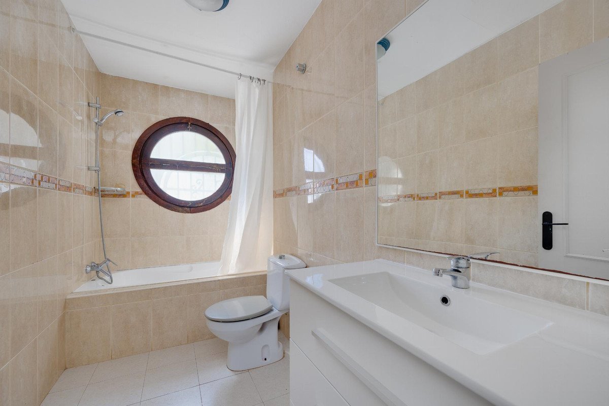 2 Bed Bungalow in Torrevieja