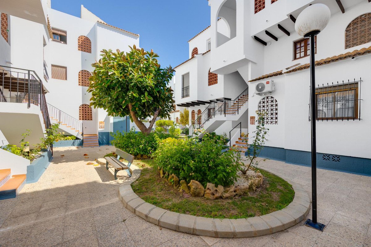 2 Bed Bungalow in Torrevieja