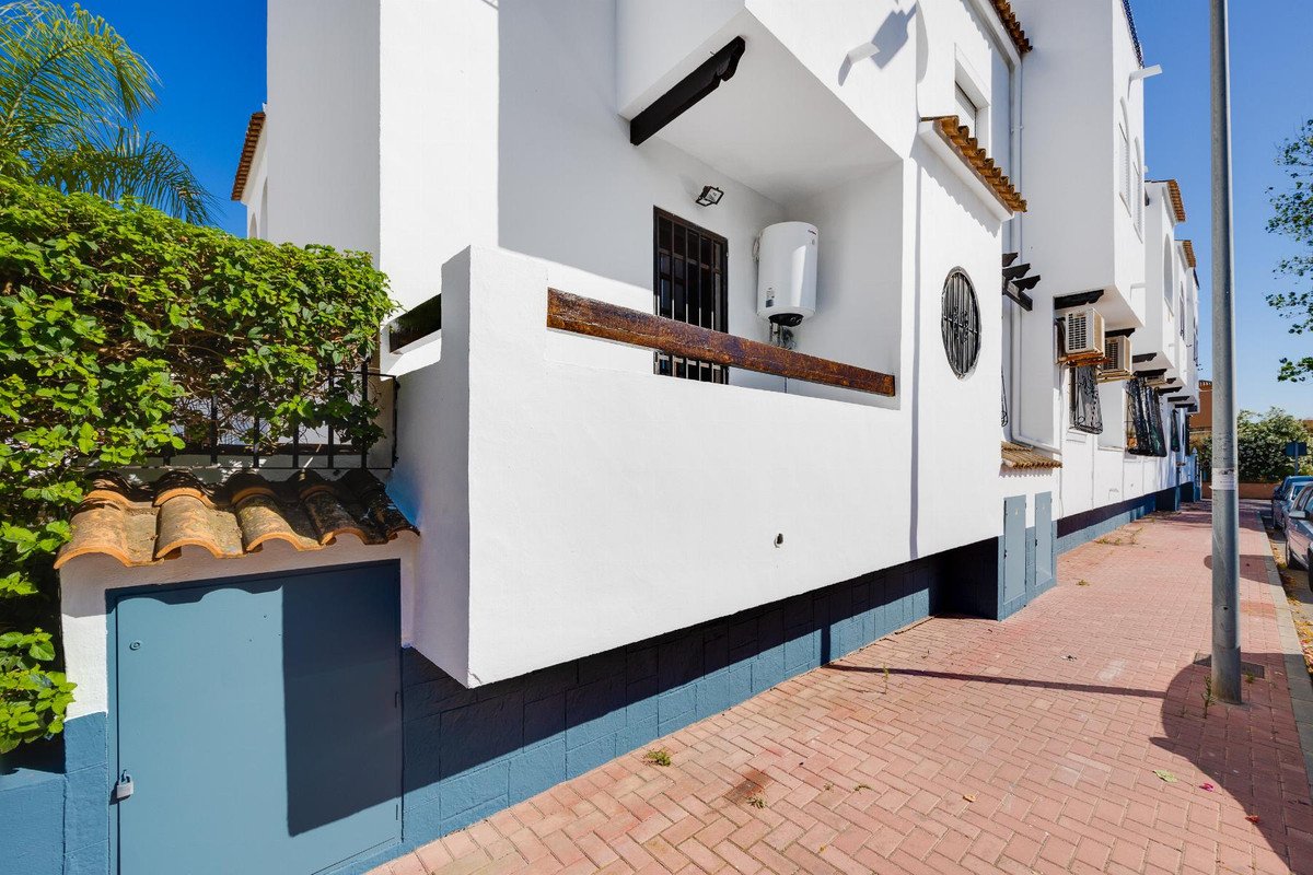 2 Bed Bungalow in Torrevieja