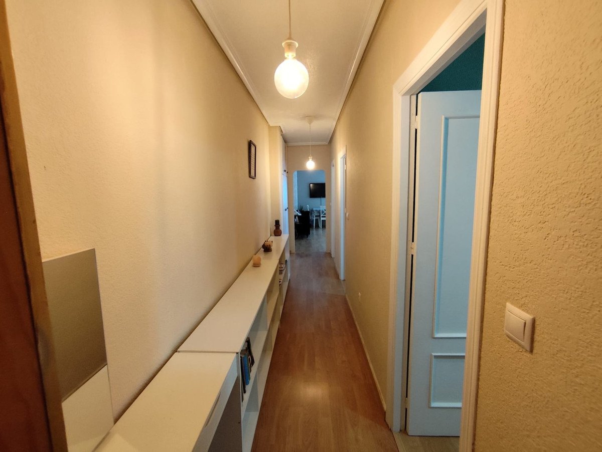 3 Bed Middle Floor Apartment in Torrevieja