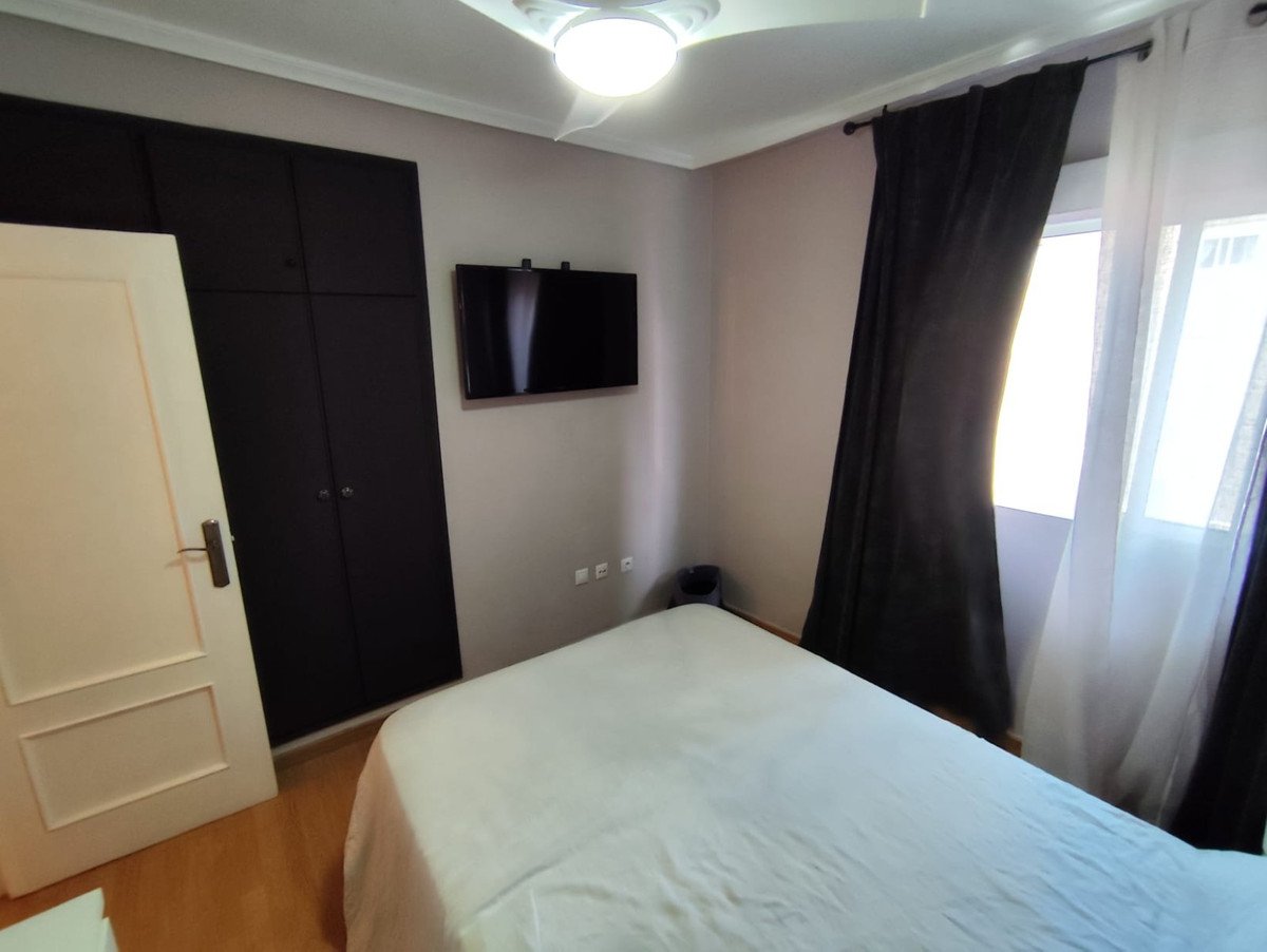 3 Bed Middle Floor Apartment in Torrevieja
