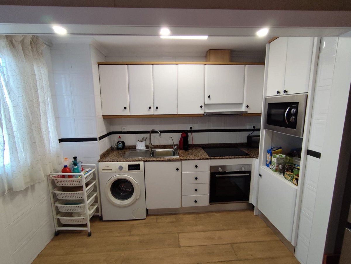 3 Bed Middle Floor Apartment in Torrevieja