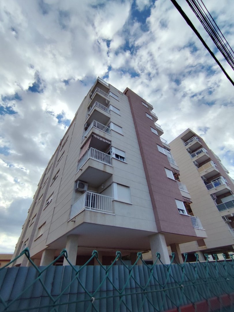 3 Bed Middle Floor Apartment in Torrevieja
