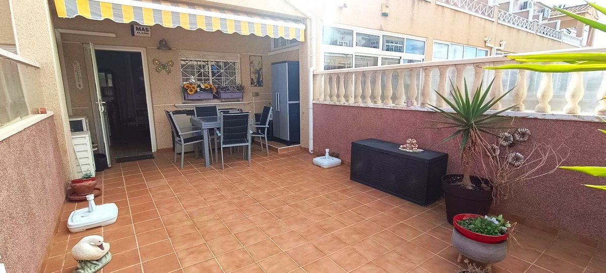 2 Bed Townhouse in La Zenia
