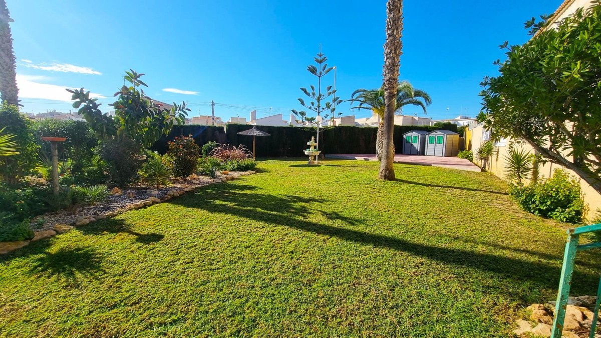 2 Bed Townhouse in La Zenia