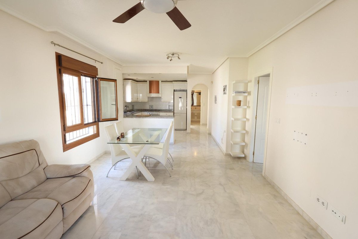 2 Bed Ground Floor Apartment in Orihuela Costa