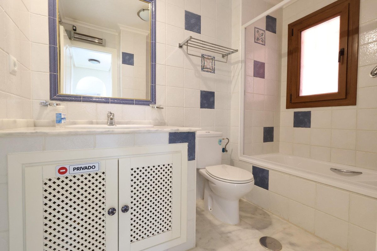 2 Bed Ground Floor Apartment in Orihuela Costa