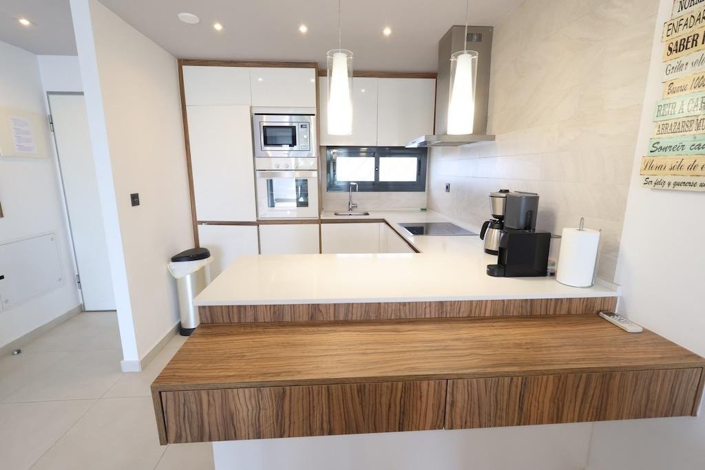 2 Bed Bungalow in Urbanización El Raso