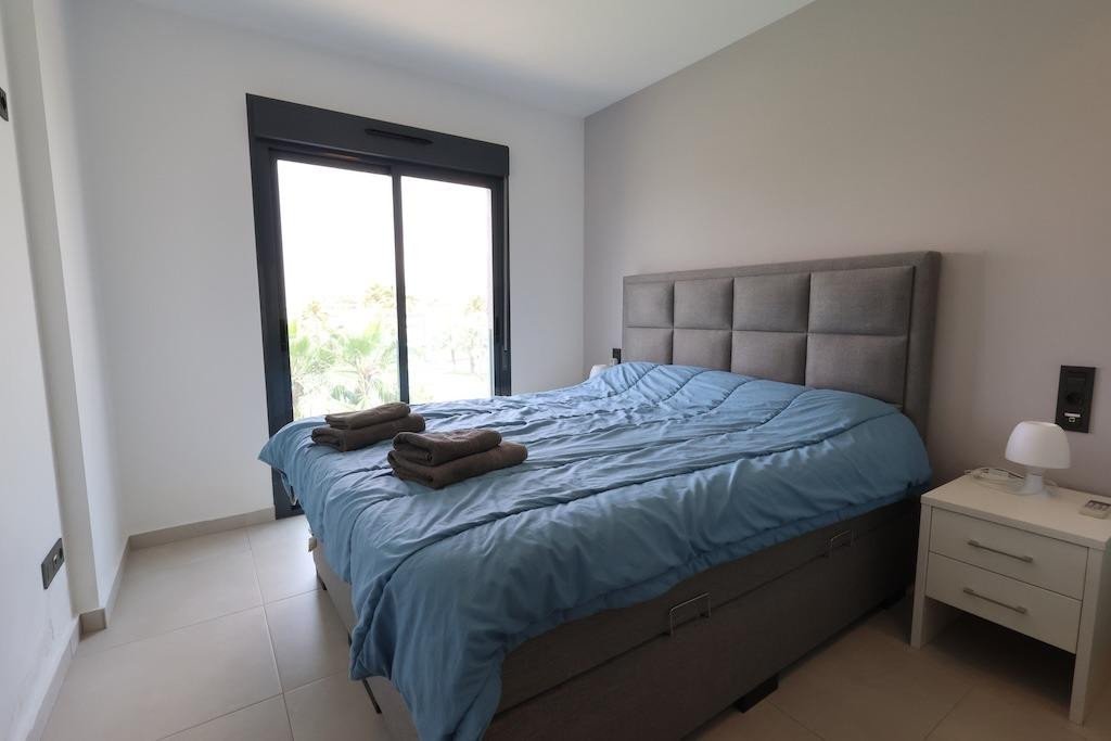 2 Bed Bungalow in Urbanización El Raso