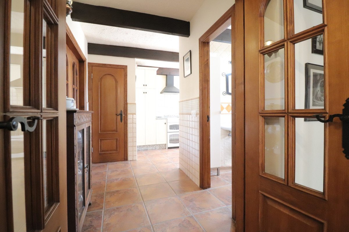 4 Bed Detached Villa in Albatera
