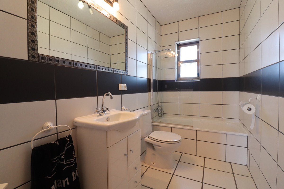 4 Bed Detached Villa in Albatera