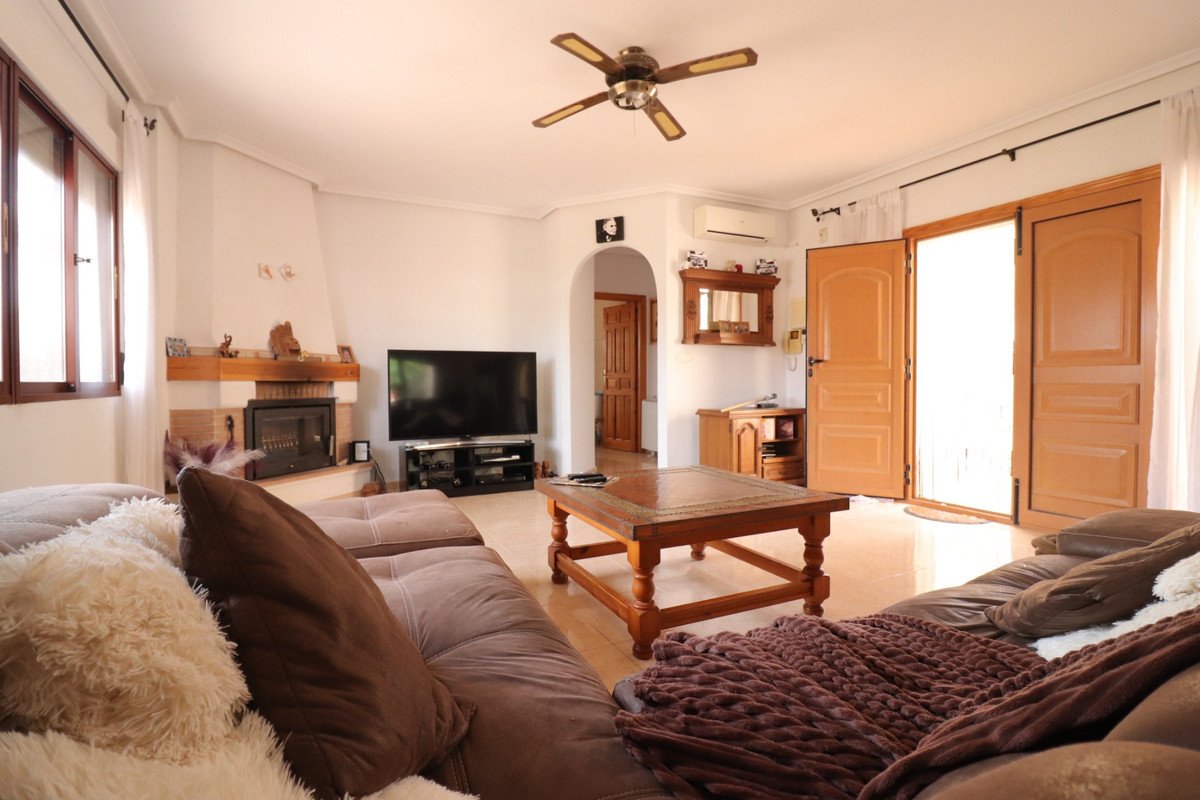 3 Bed Detached Villa in Formentera del Segura