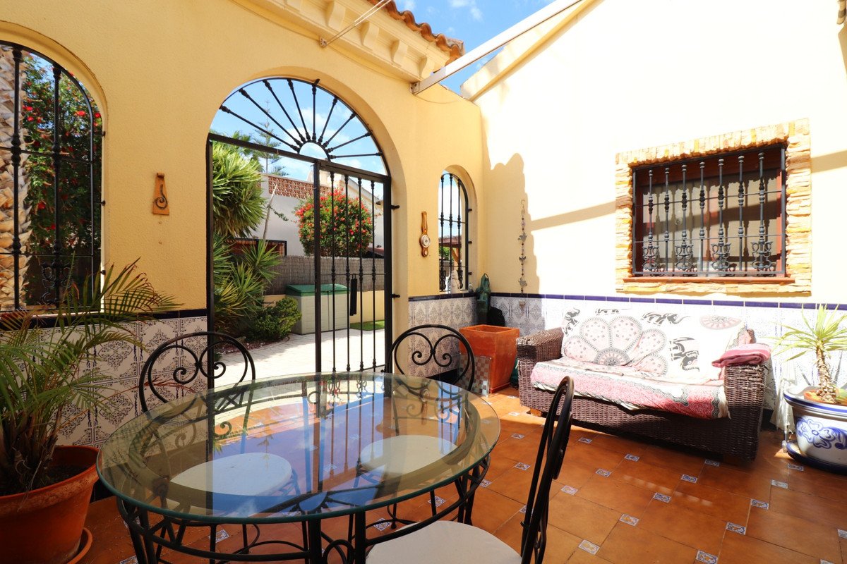 3 Bed Detached Villa in Formentera del Segura