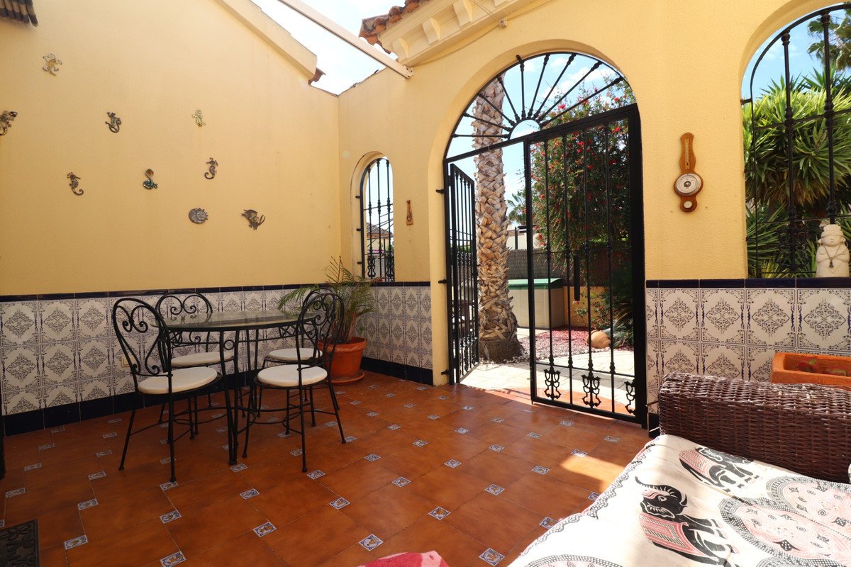 3 Bed Detached Villa in Formentera del Segura