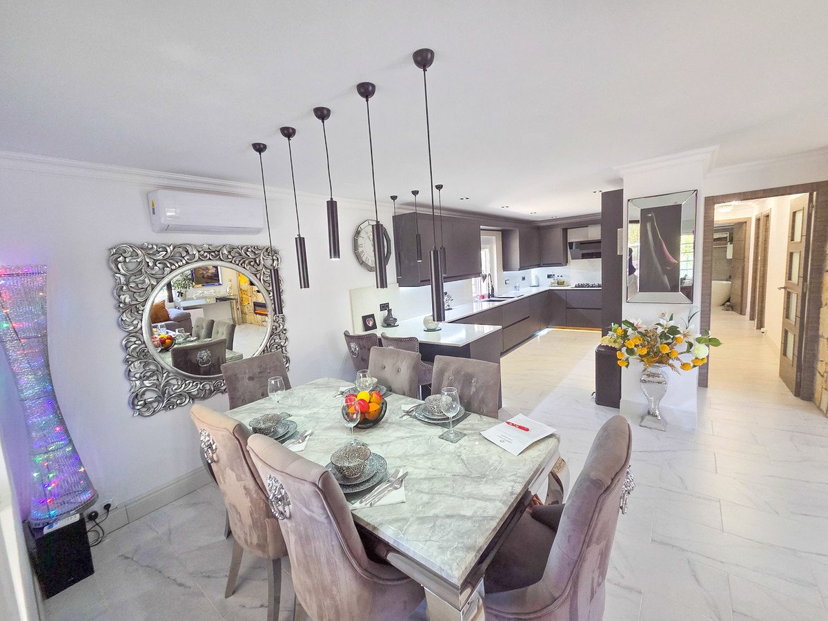 3 Bed Detached Villa in Crevillent