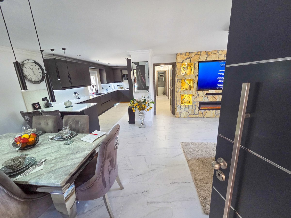 3 Bed Detached Villa in Crevillent