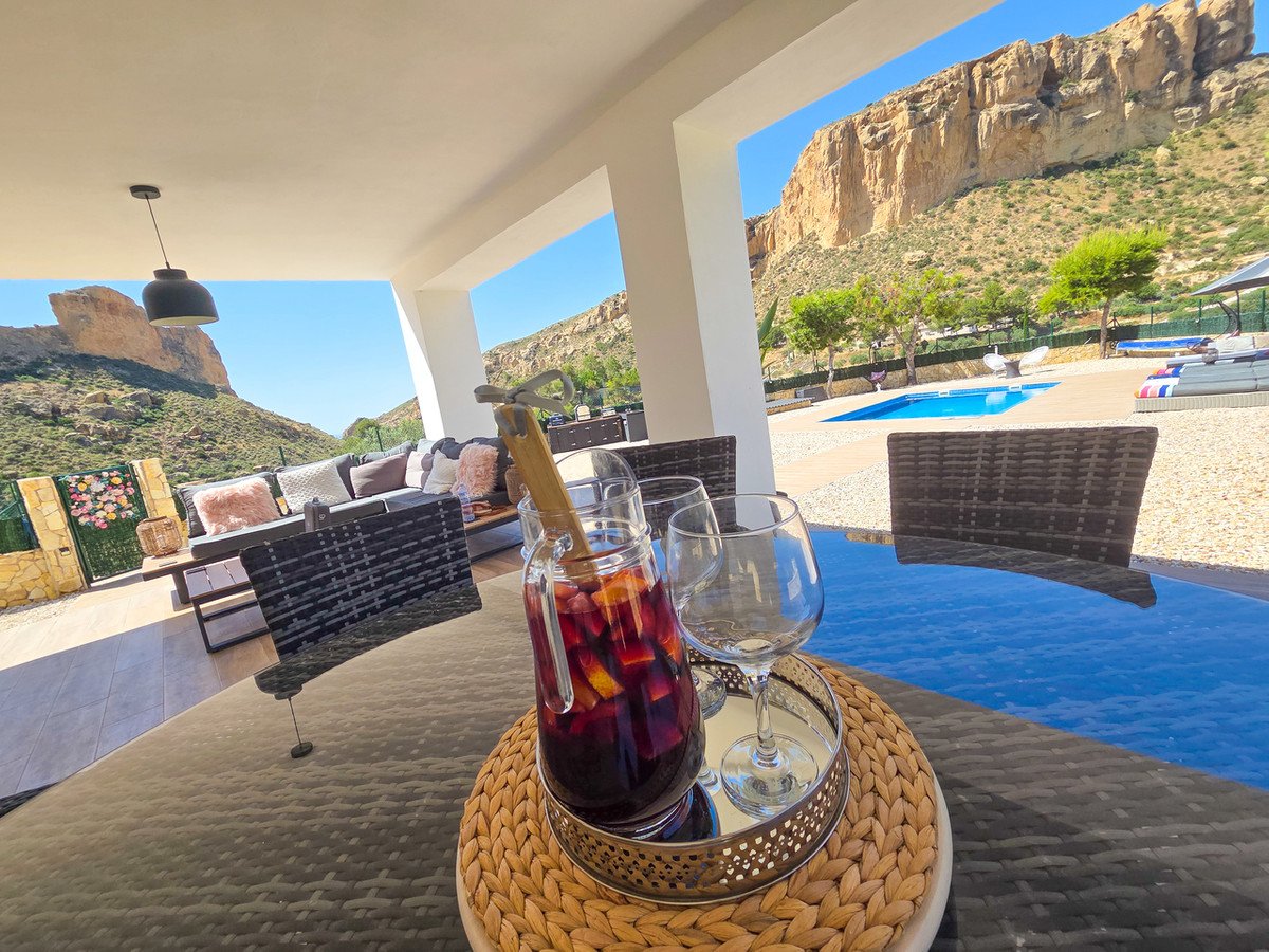 3 Bed Detached Villa in Crevillent