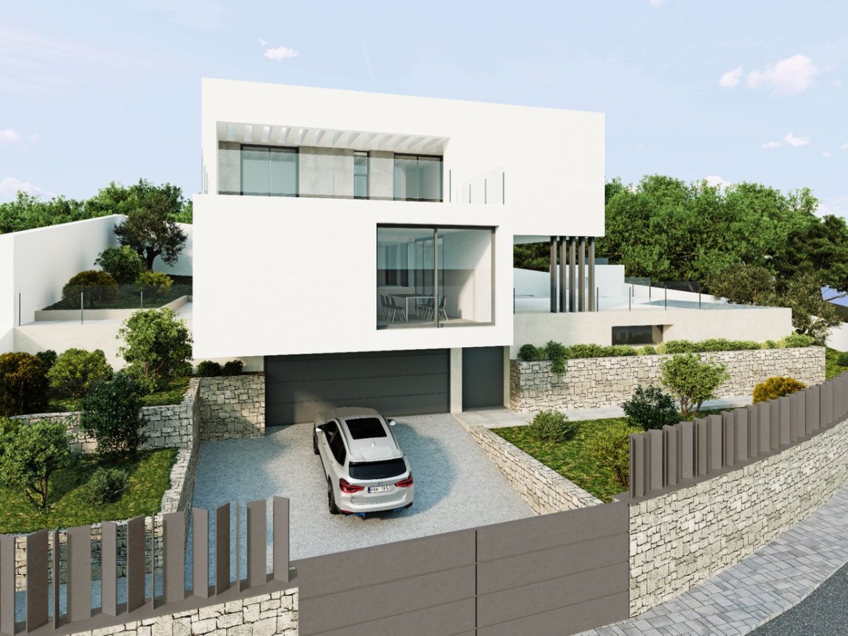 4 Bed Detached Villa in Moraira