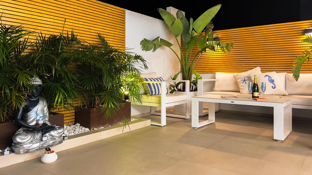 3 Bed Penthouse in The Golden Mile