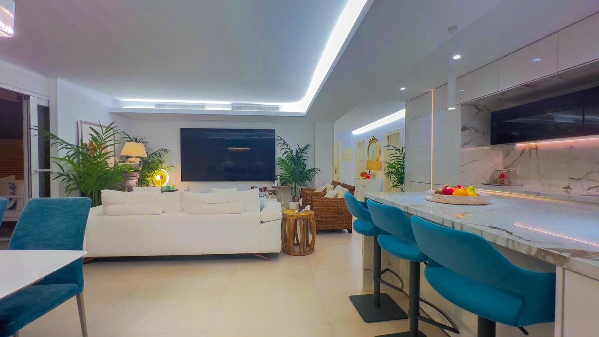 3 Bed Penthouse in The Golden Mile