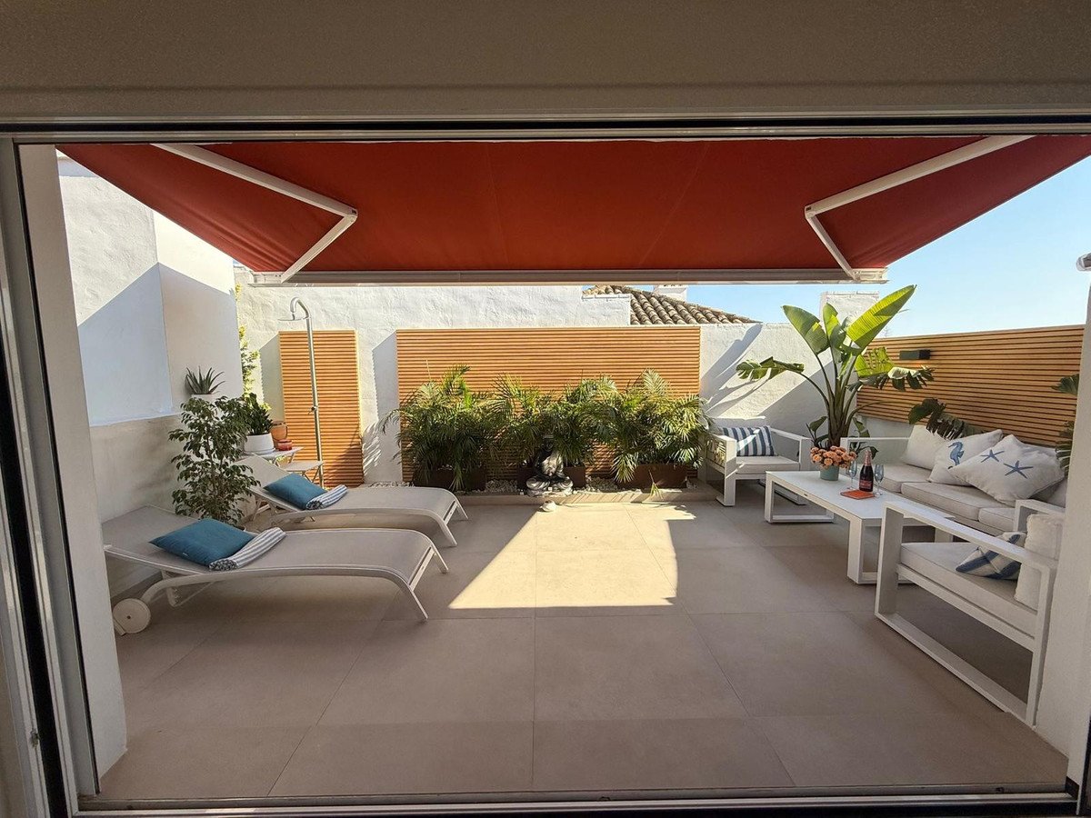 3 Bed Penthouse in The Golden Mile