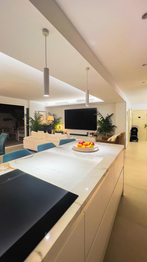 3 Bed Penthouse in The Golden Mile
